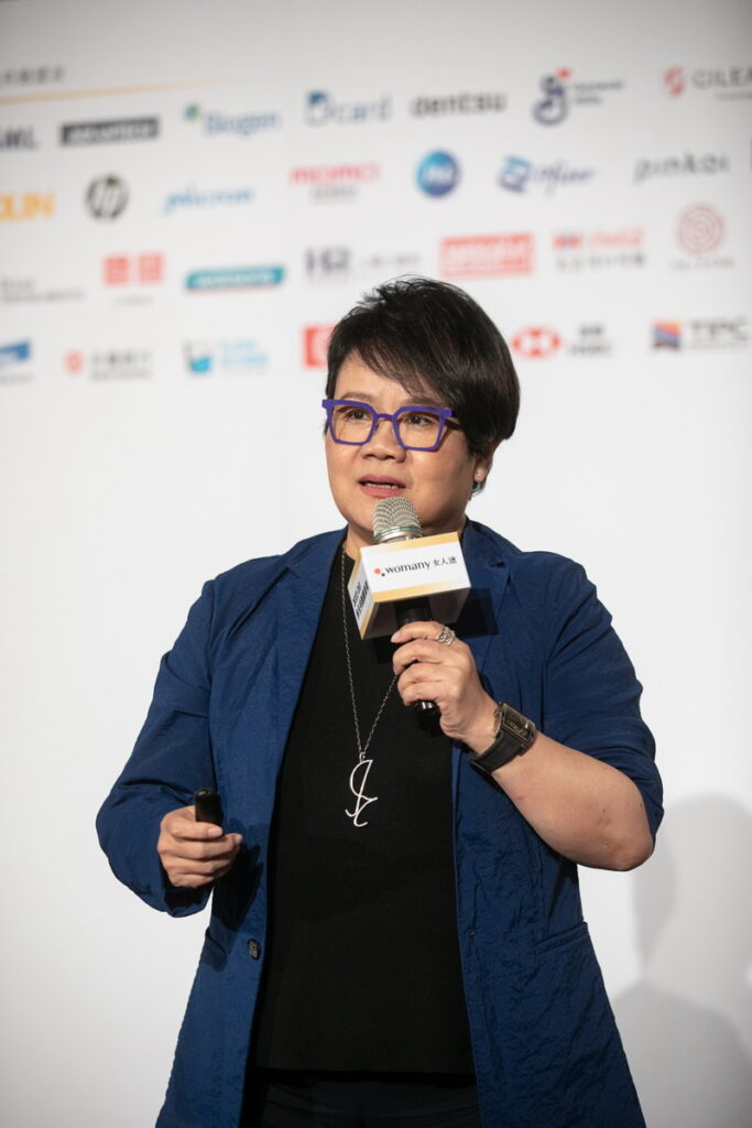 台灣女董事協會理事長蔡玉玲表示,2021年女性治理的上市公司當中有69%都達到年營收的成長