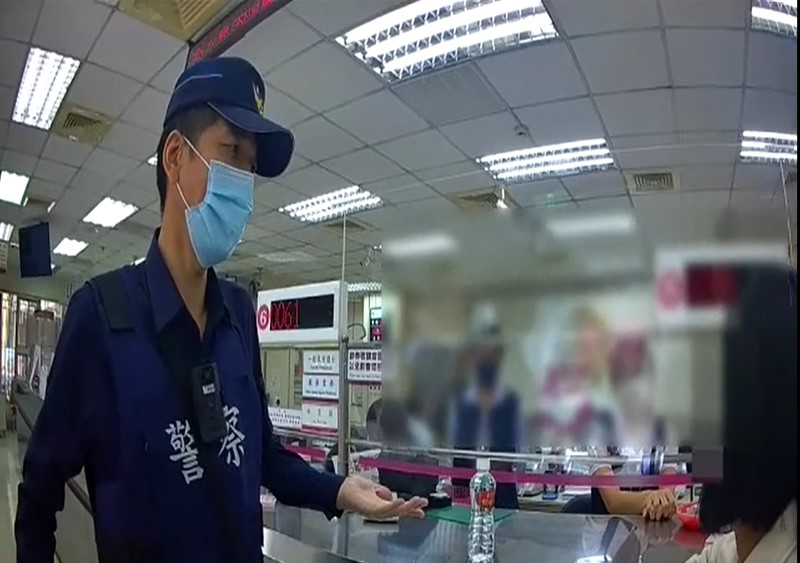 ▲警銀連線阻止假土地投資詐騙案,成功守住民眾337萬老本 (圖/台中市警察局 提供)