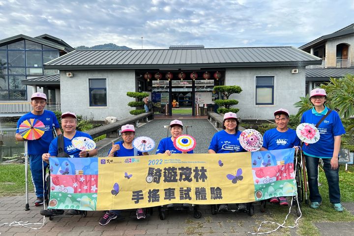 暢遊美濃六龜/星級自行車環境 體驗無障礙「手搖車」運動樂趣