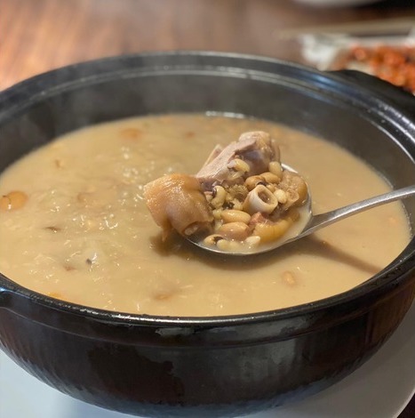 花生眉豆煲豬手