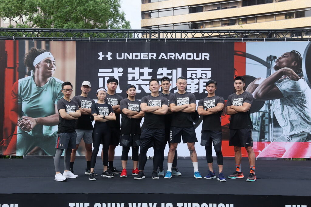 《UA武裝制霸》規劃全方位的體能競賽項目,由UA教練團針對力量、核心、敏捷度及爆發力等全方位設計設計五大關卡。