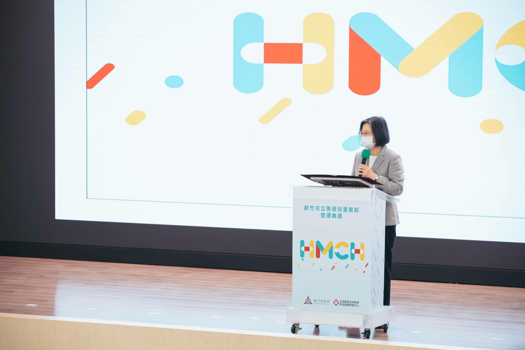 總統讚林智堅政策 蔡英文:他沒有魔法但會用盡辦法 21 總統蔡英文