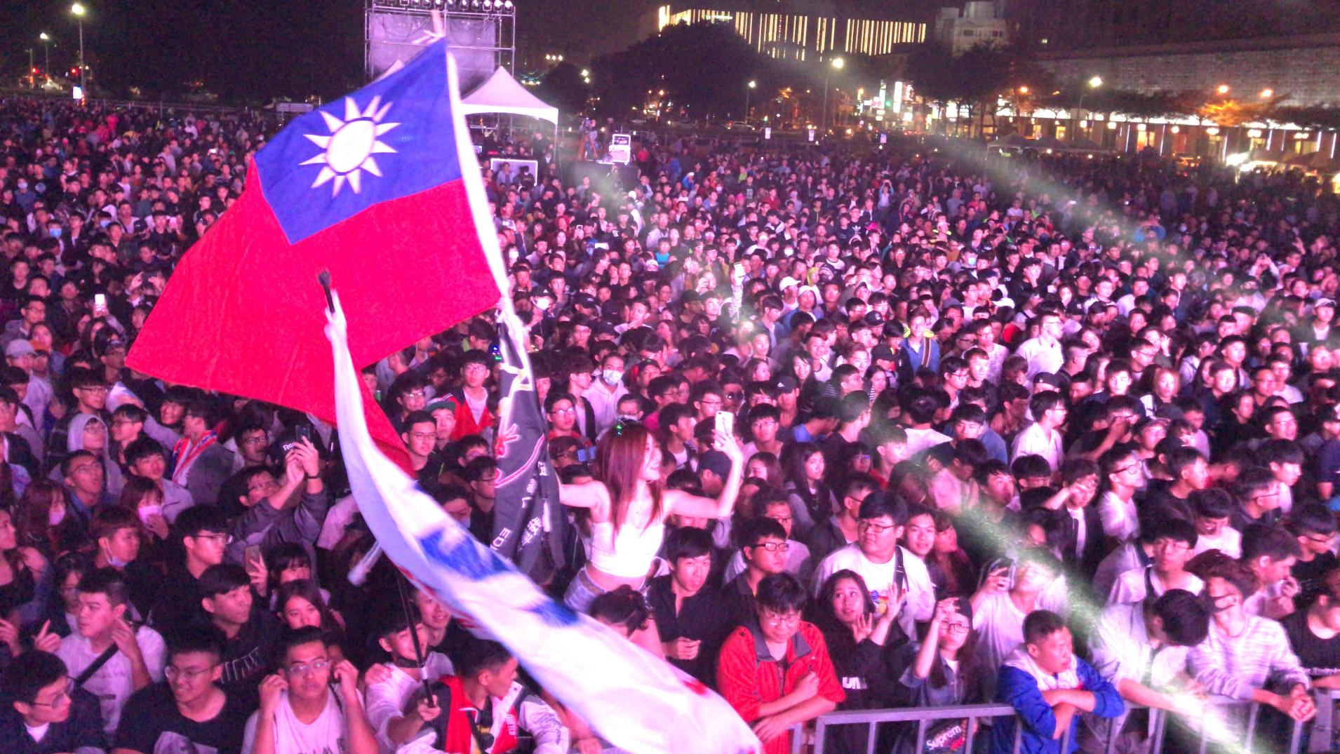 「虧雞福來爹」林義豐4年前舉辦「Crazy Friday」萬人電音趴打響知名度。資料照片