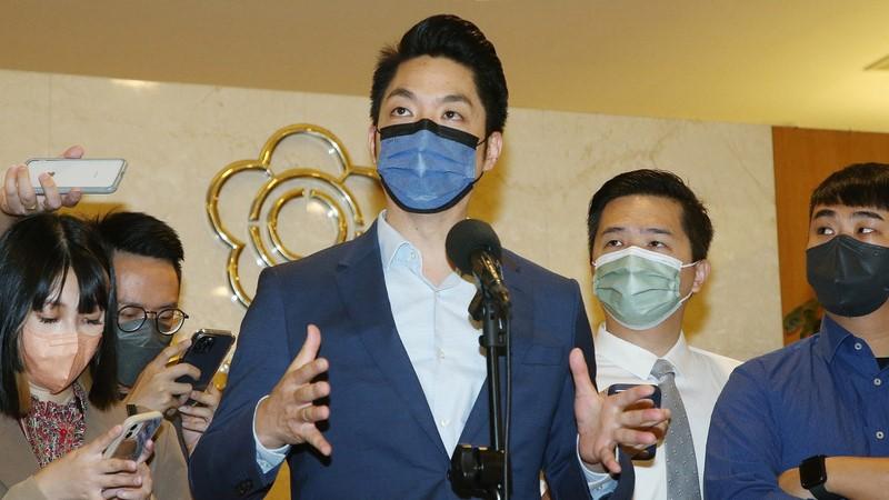 面對綠營質疑阻擋救護車,蔣萬安今再出說明,並諷自己不像陳時中闖紅燈。中央社