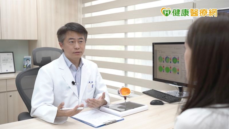 中壯年過半數深陷老花困擾 醫:手機族視力回春已有解套方案