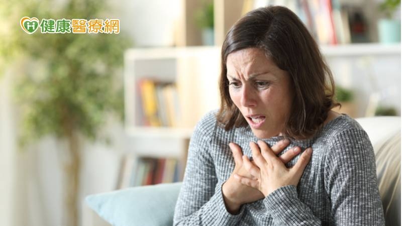 誤吃成藥「過敏性休克」 隔離女送醫撿回一命