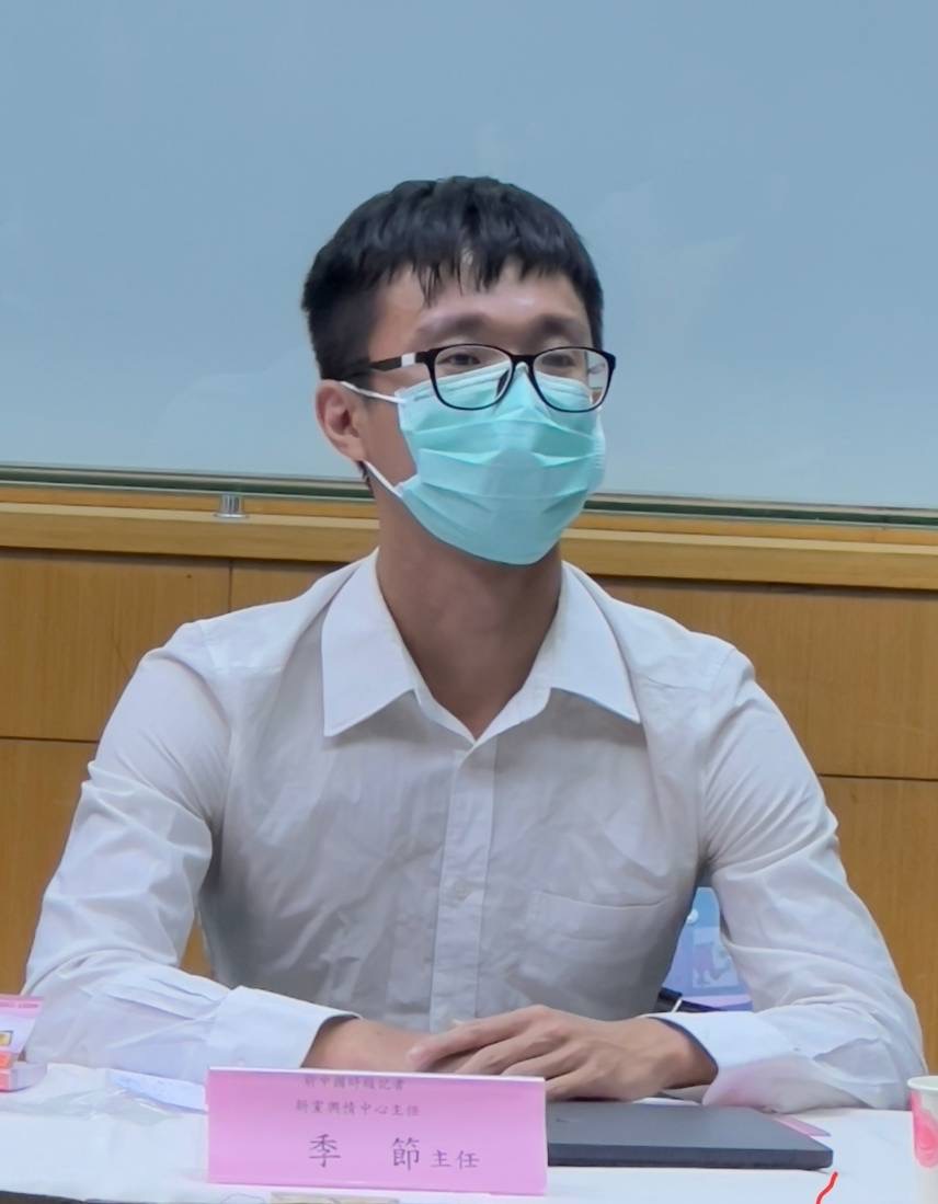 圖片說明:季節表示,作為萬華子弟,陳時中的行徑自己實在看不下去。(記者楊國域攝)