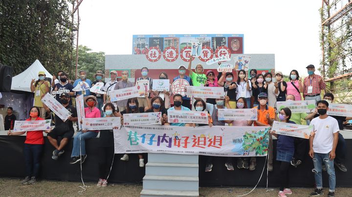 雲林社造百貨行/來林內寶隆紙廠 看社區狀元獻寶