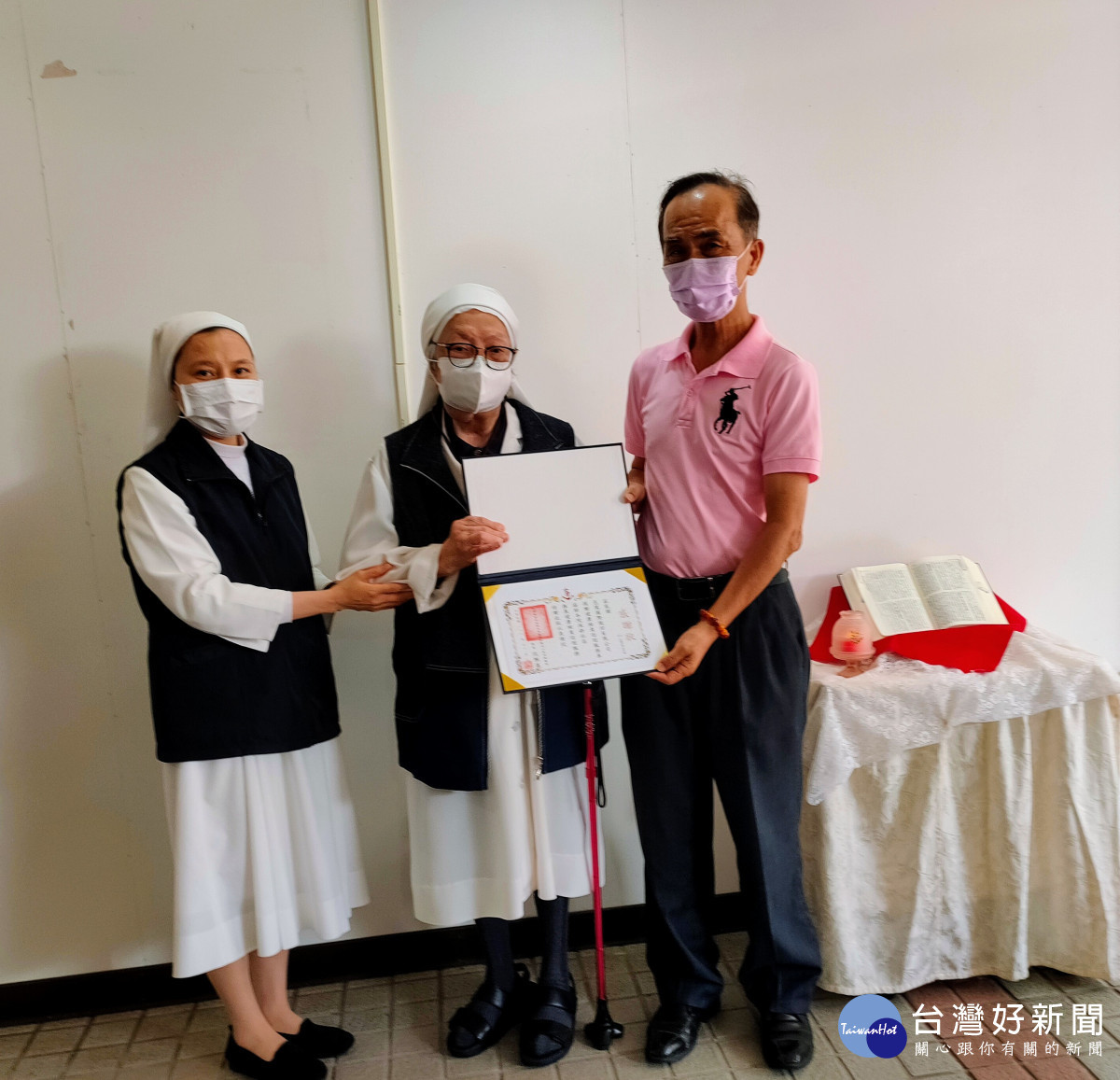 邑儒國際股份有限公司捐贈 聖保祿醫院健康檢查巡迴服務車乙部