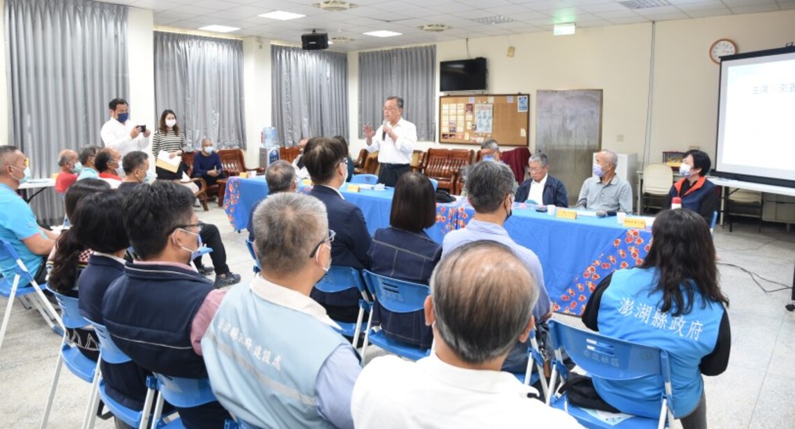 蔡月嬌:中央禁無籍船出海 賴峰偉憂影響民眾生計 未雨綢繆反造成不諒解 盼鄉親瞭解縣長好意