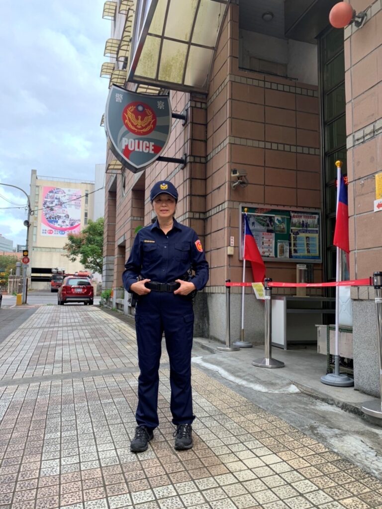 南港分局警備隊小隊長徐源鳳。