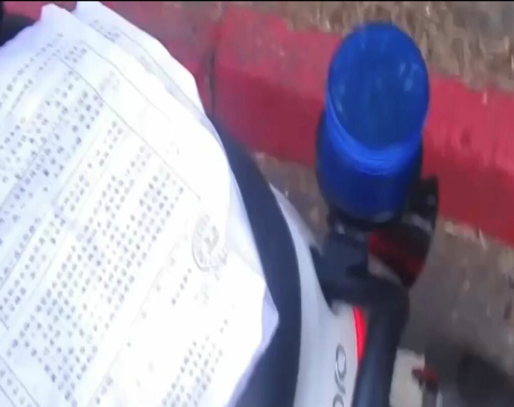 小隊長徐源鳳於松河街上一男子騎乘機車左右搖晃,發現該男子顯有酒氣,經酒測後超過標準值,依法告發。