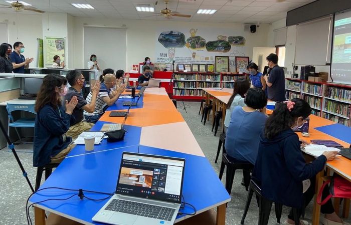 臺北市立中崙高中 竹崎高中教學應用研習經驗分享