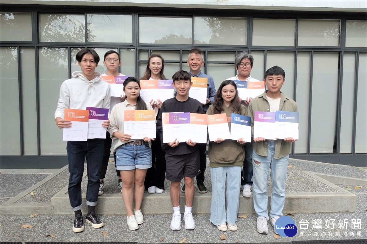 中原室設獲得16件AMP獎項，總計可申請教育部設計戰國策計畫破百萬獎金。