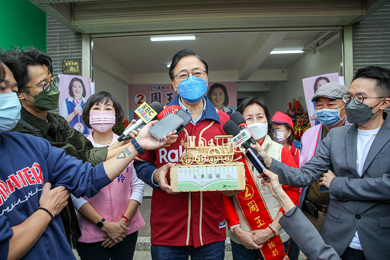 圖片說明:為富岡小鎮打造「鐵道博物館」，張善政：列為當選後努力目標。（圖片說明/張善政競辦提供）