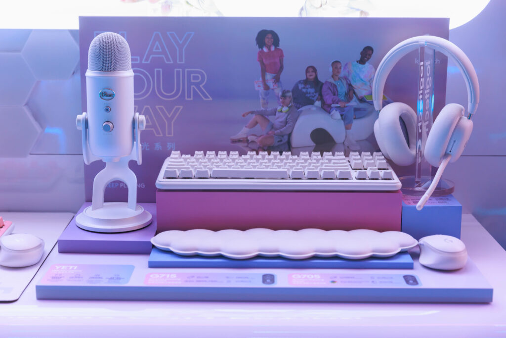 ：超高顏值Logitech G Aurora美型炫光系列，讓玩家能夠透過各式色彩，展現不同的娛樂生活態度。