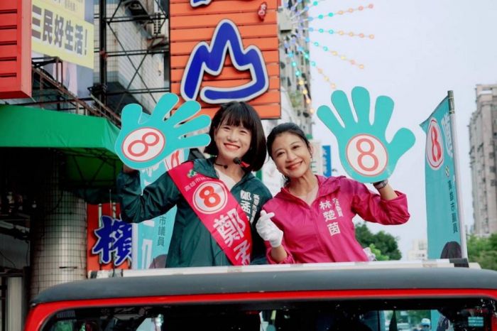 選情危急!林楚茵陪同鄭孟洳車掃 籲關鍵票投優秀青年