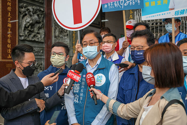 圖片說明:民進黨抗中保台鬧雙標!張善政:鄭運鵬大陸經商口喊「抗中保台」。(圖/張善政競辦提供)