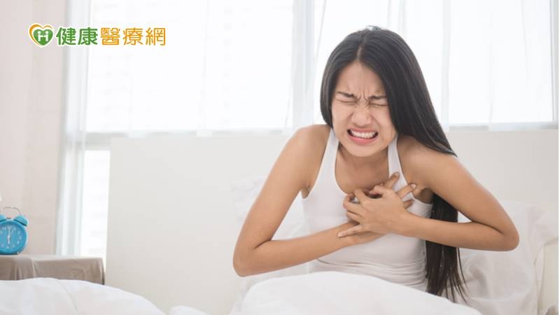 生理期總胸痛? 當心患罕見「月經型氣胸」