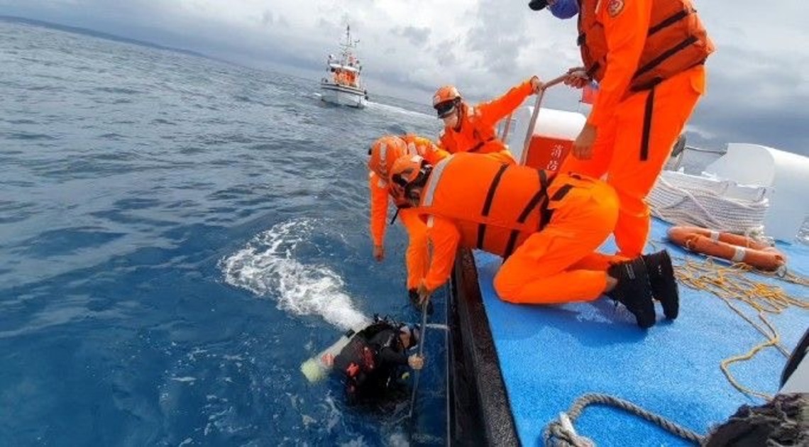 出水口潛客失聯未上岸 恆春海巡三艇即刻救援