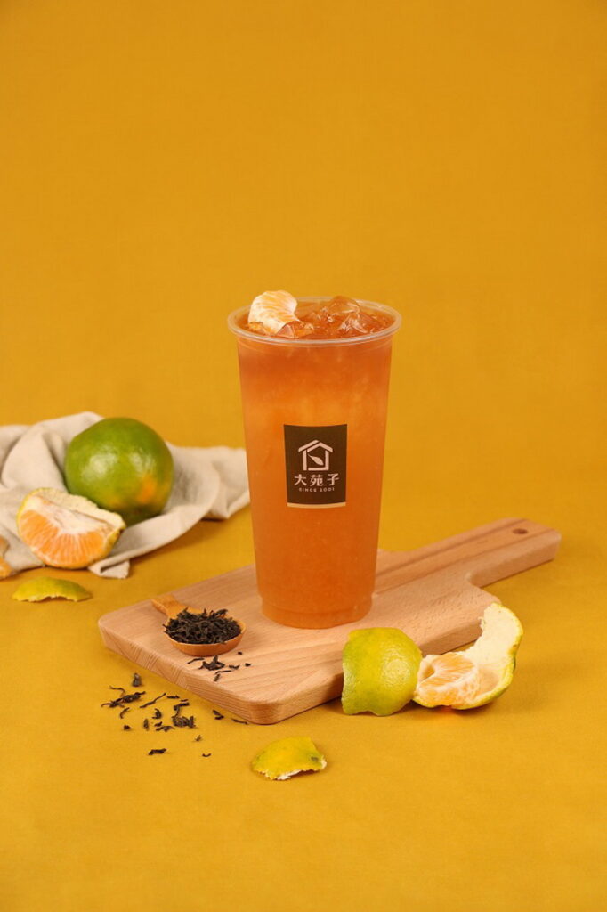 大苑子1107全門市上市 鮮搾橘子紅茶 售價：$70