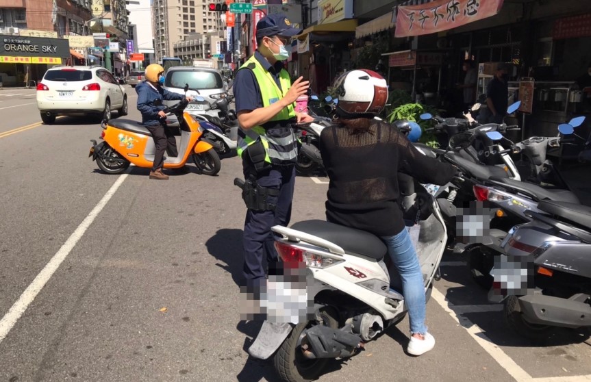 ▲台中市警察局持續稽查無照駕駛,維護青少年行車安全 (圖/台中市警察局 提供)