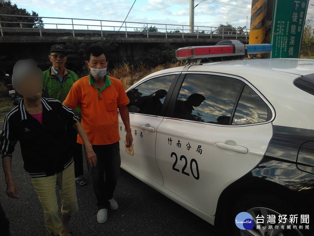 7旬失智老婦失蹤6小時　警憑第六感速尋回