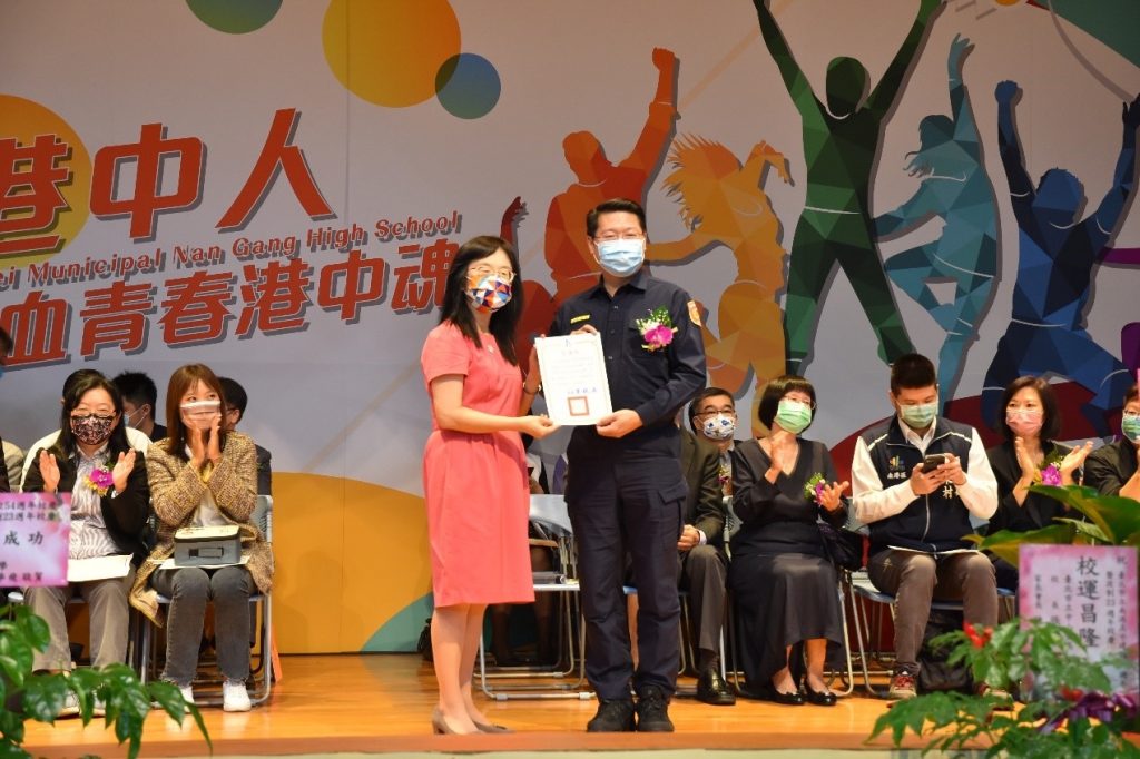 圖:藉由深入校園紮根的犯罪預防宣導,讓學生更加瞭解常見的兒少易發犯罪之誘因及毒品危害