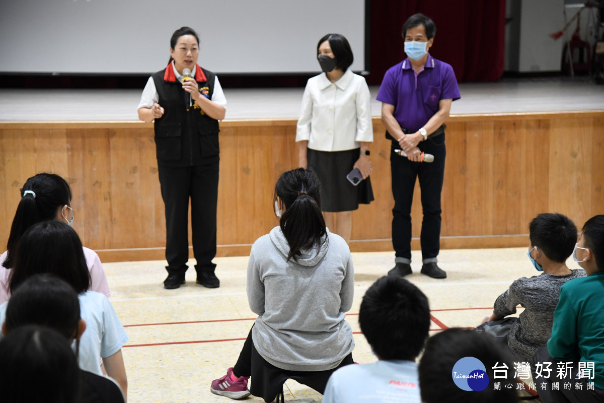 國立臺灣戲曲學院歌仔學系花蓮12所校園巡演　徐榛蔚鼓勵孩子們培養興趣