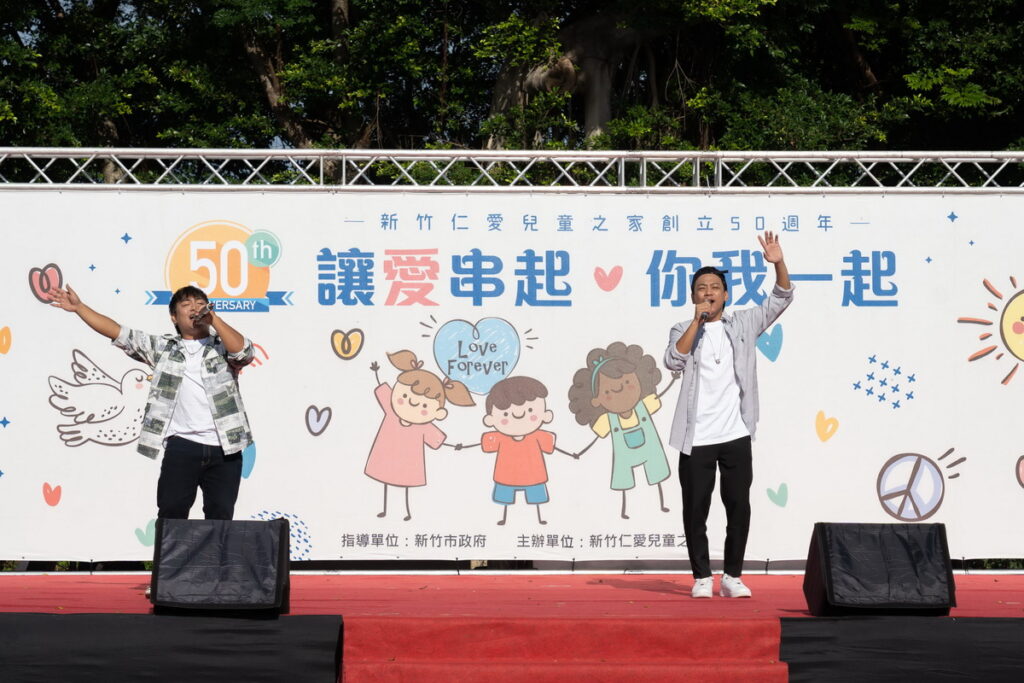 原聲天籟組合黑旋風讓現場民眾大飽耳福