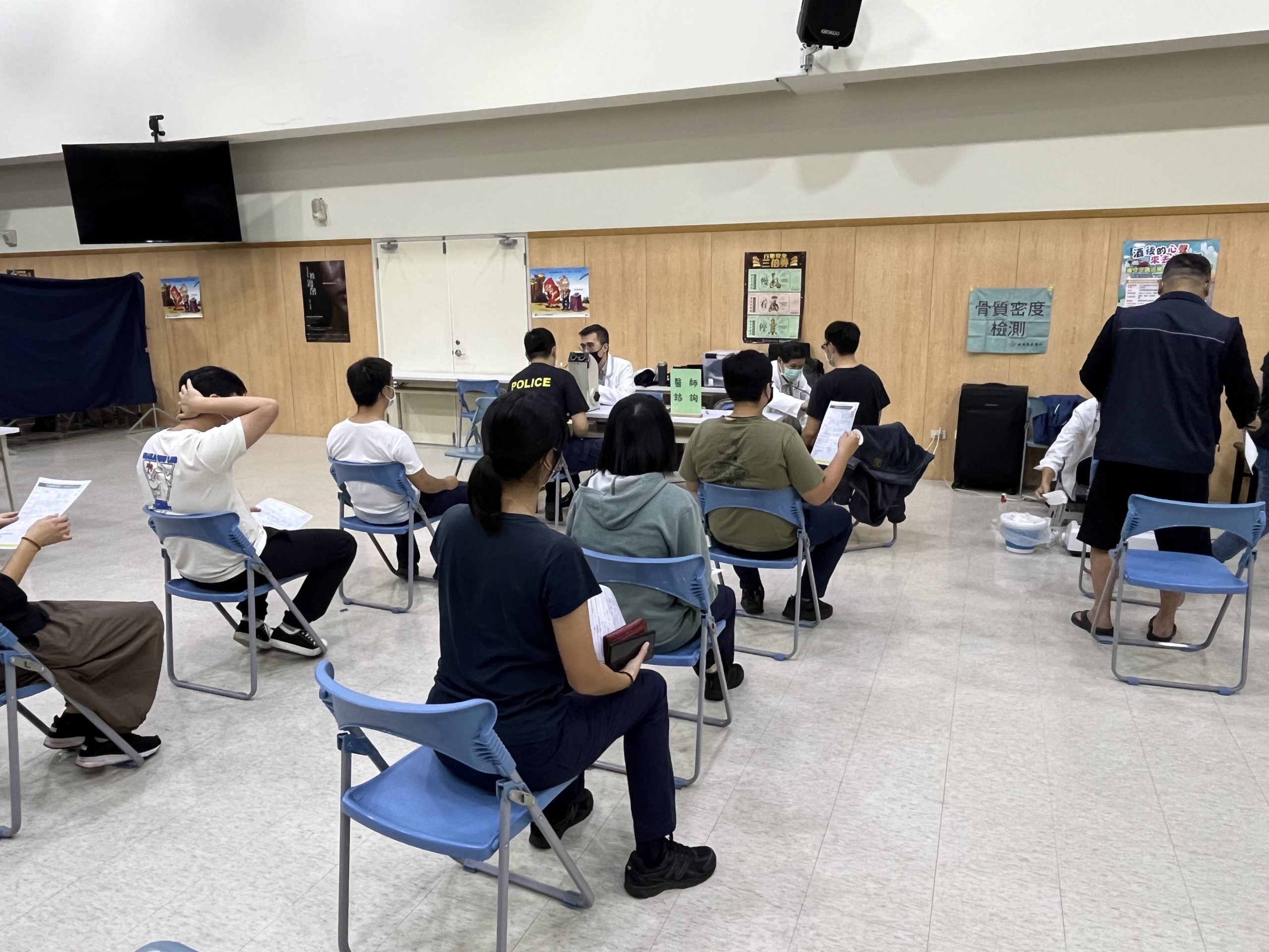 圖片說明:汐止分局規劃健檢照顧同仁健康。(記者徐煜勝翻攝)