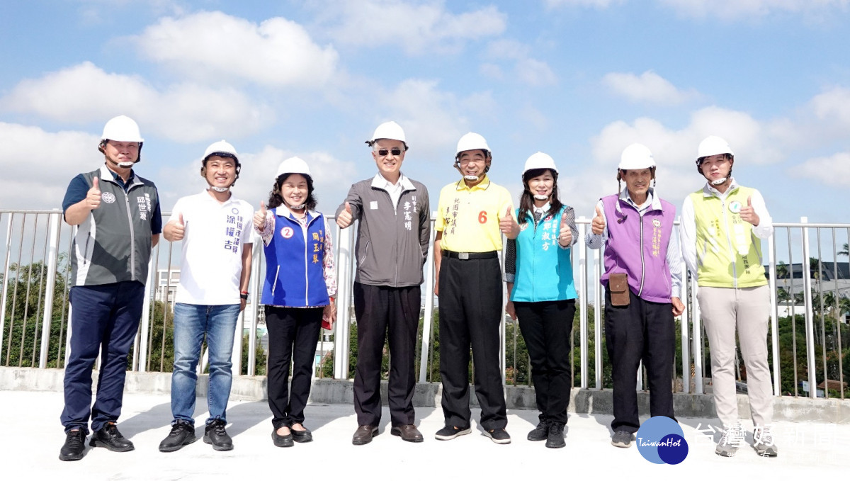李憲明表示,新建市民活動中心節慶時可配合地方迎媽祖活動,同時規劃有關懷據點服務上田地區長者。<br /><br /> <br /><br />