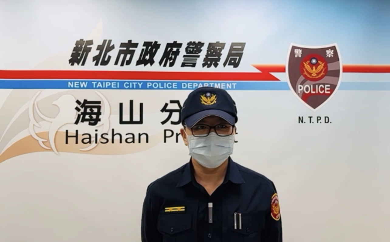 圖片說明:海山分局海山派出所所長吳宗澤說明案情。(記者戴昱弘翻攝)
