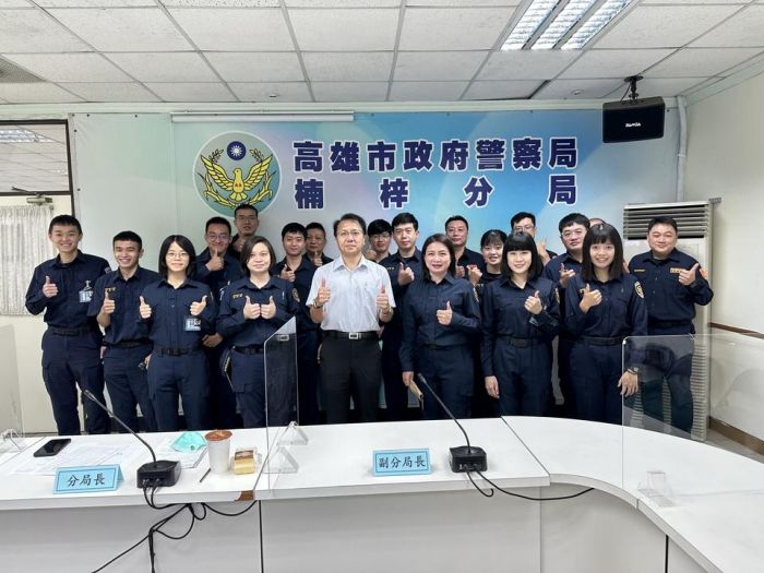 準波麗士實習期滿 楠警期勉優質傳承