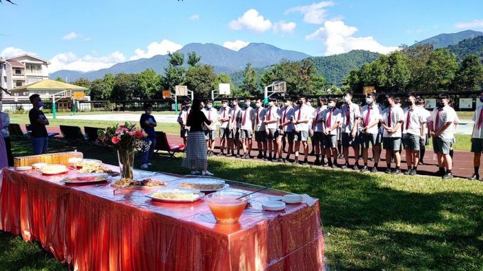 埔里均頭國中33位小藝術家共譜「草間園舞曲」