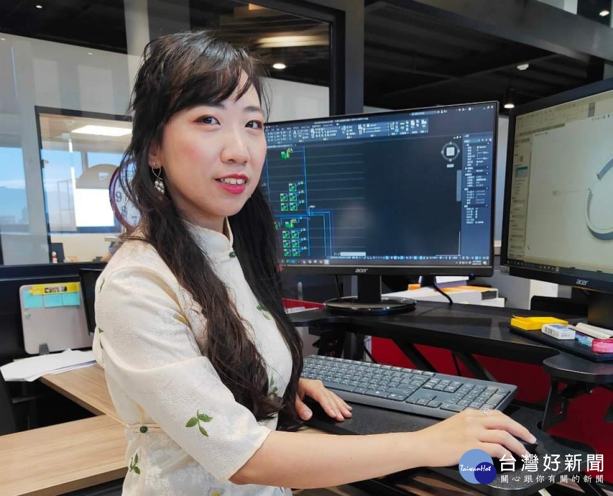 美術生陳紫羚因疫情影響被資遣，藉由職訓，在機械製圖領域重新出發。