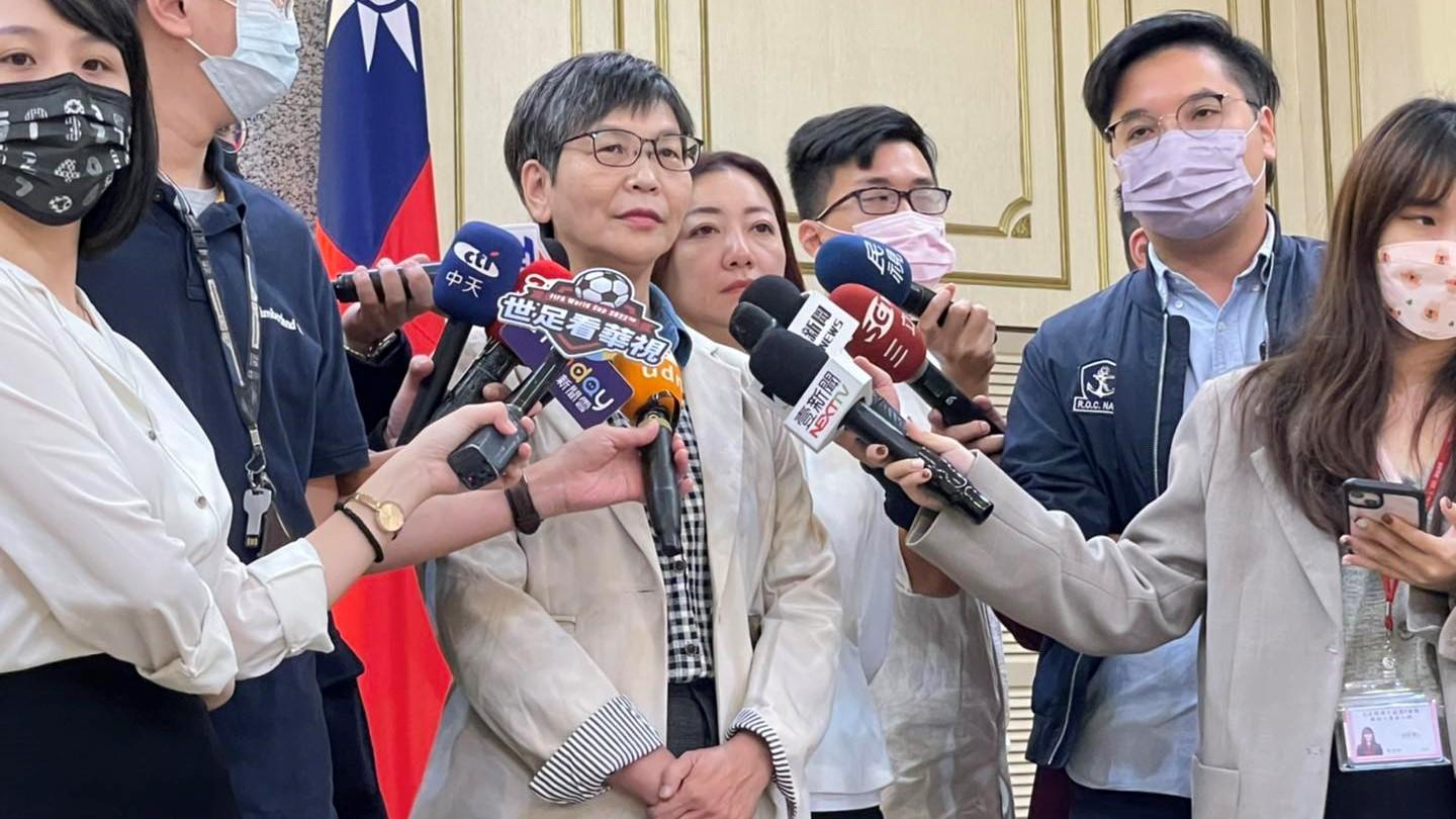 蔡壁如坦言自己也是看到新聞才知道高虹安辦公室有這些規範。翻攝蔡壁如臉書