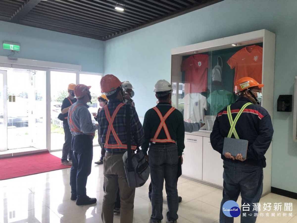 亞東綠材觀音二場現場評鑑寶特瓶再製成品 。<br /><br /> <br /><br /> 