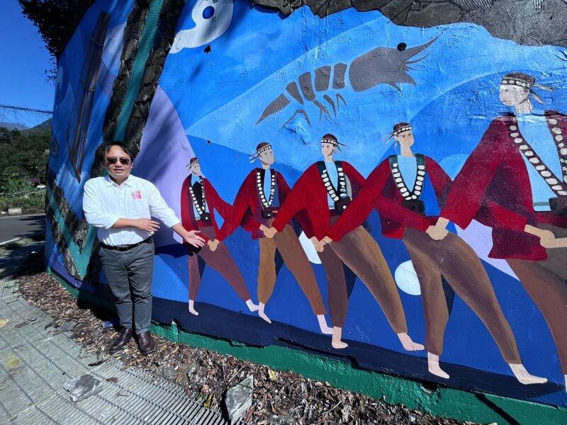 漾新聞|高市觀光局打造達卡努瓦里秀嶺巷彩繪牆 形塑那瑪夏原民故事