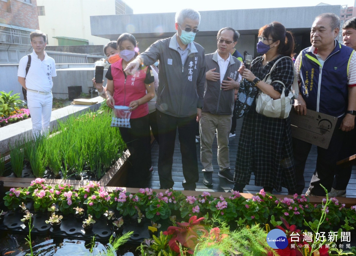桃園市副市長李憲明出席環保局舉辦「111年桃園市低碳環保鄰里成果發表暨二手市集活動」。<br /><br /> <br /><br /> 