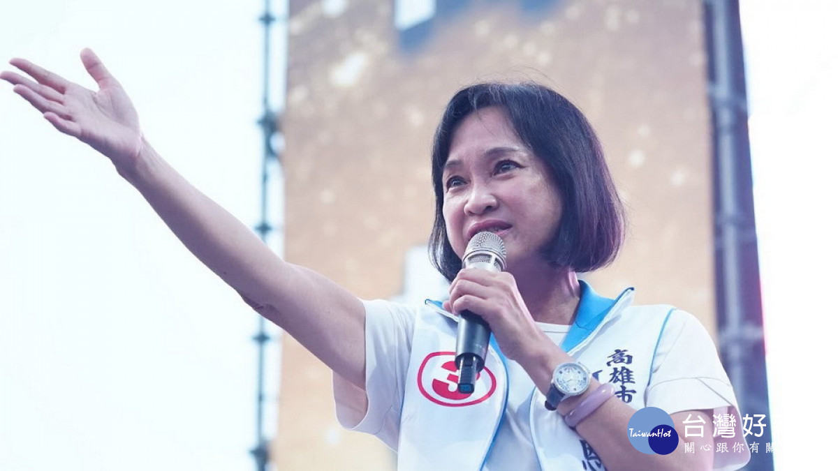 ▲柯志恩深深的謝謝民眾,讓她在沒有錢脈,沒有金脈、沒有人脈的狀況之下,還有辦法力抗陳其邁。