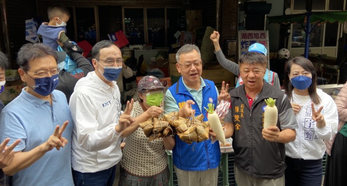 選前黃金週 國民黨重量級人士跨海陪賴峰偉拜票 朱立倫籲集中選票 趙少康喊出沒投賴峰偉等同投陳光復