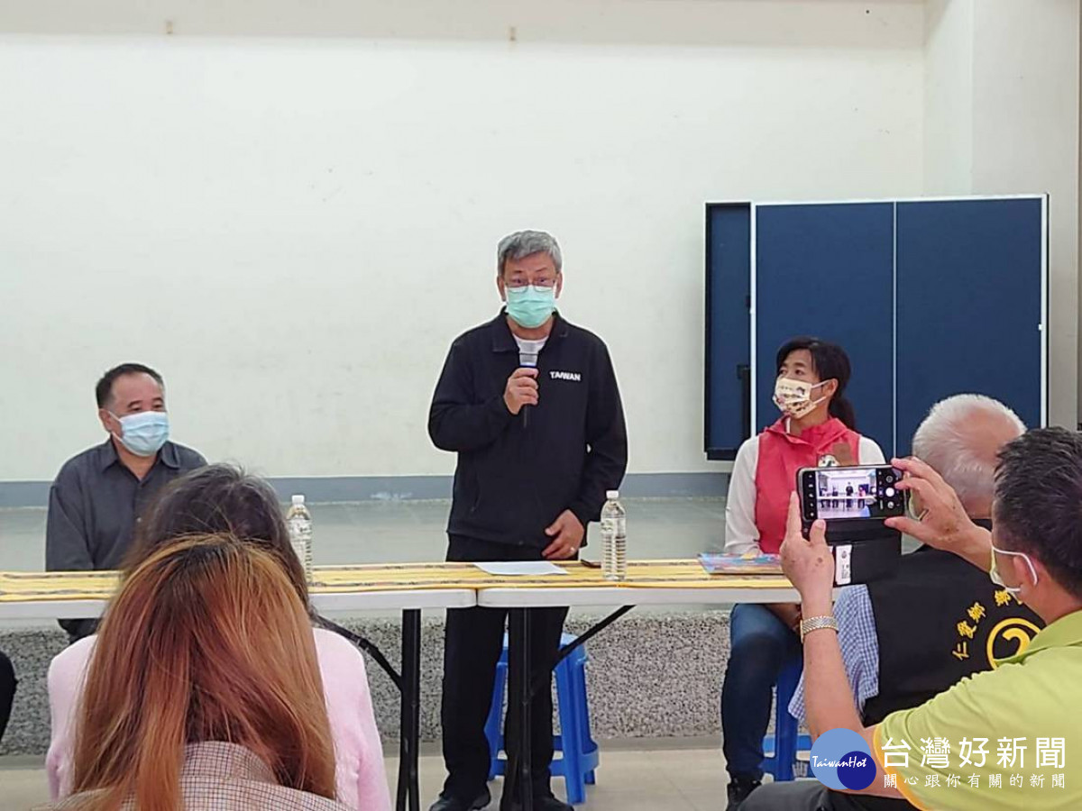 前副總統陳建仁到仁愛鄉萬豐天主教堂與部落鄉親、儲蓄互助社成員座談