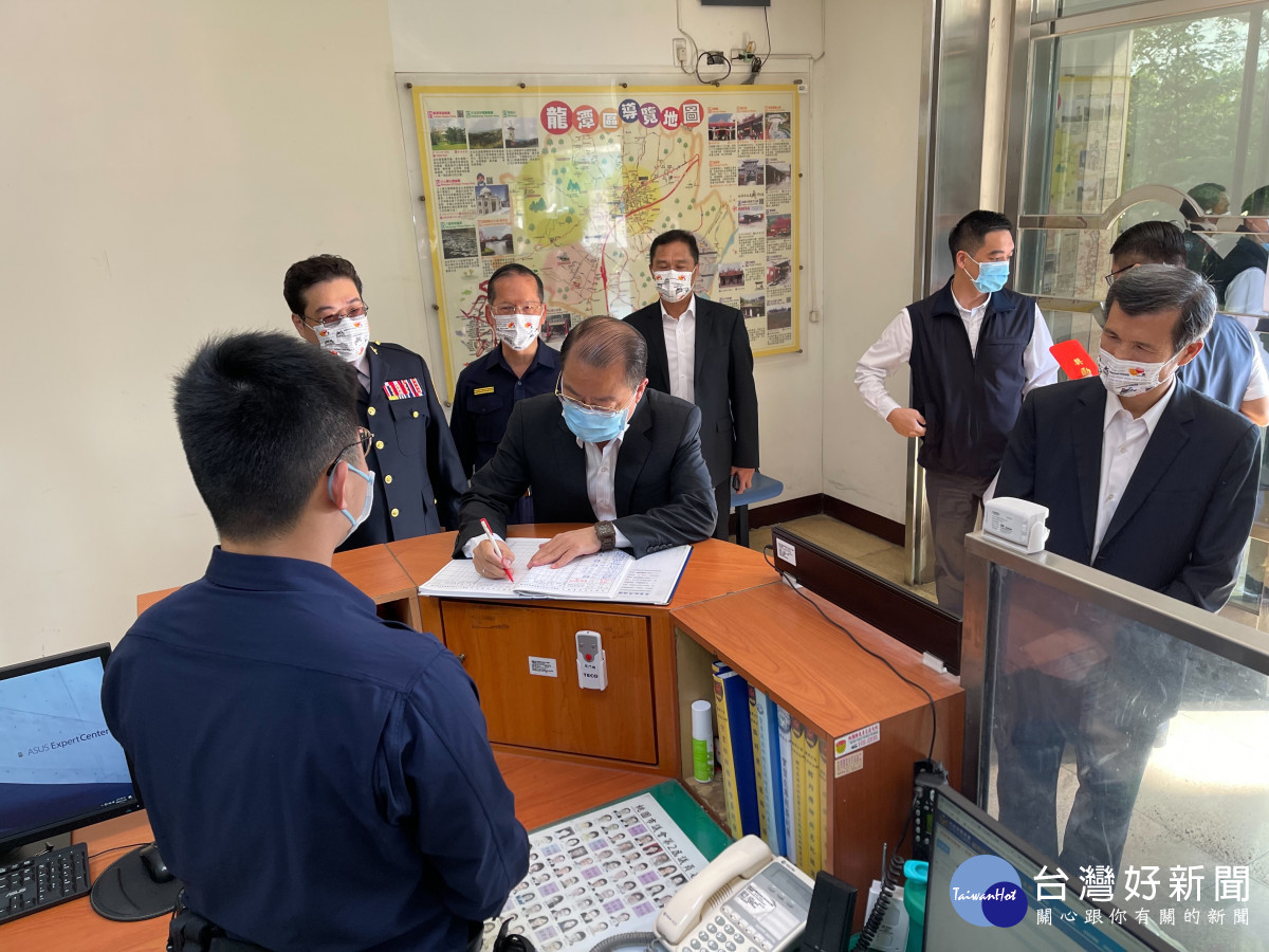 黃明昭署長期勉全體警察同仁於選舉期間能堅守崗位,戮力以赴,守護民眾安全。<br /><br /> <br /><br />