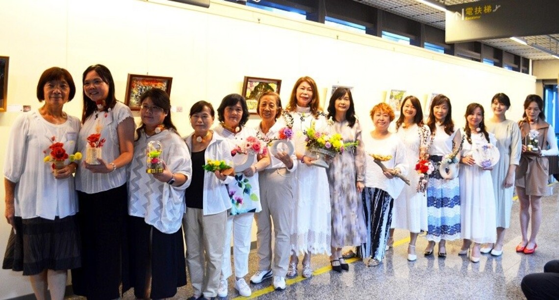 賞心之旅 林小霜師生花家展高雄科工館隆重揭幕