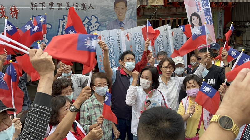 漾新聞|柯志恩車隊掃街再度風迷 更獲新下里里長支持破除拔樁傳聞