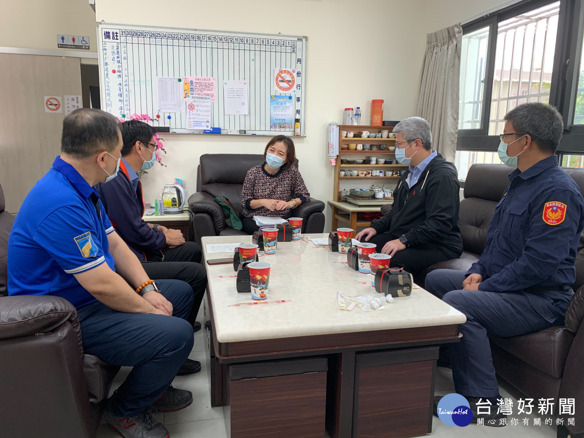 為防範選前48小時的賄選熱點時刻,嘉義地檢署檢察長張曉雯要求全體檢察官進駐各查察區警察分局,全心投入選舉查察/<br /><br /> 嘉義地檢署提供