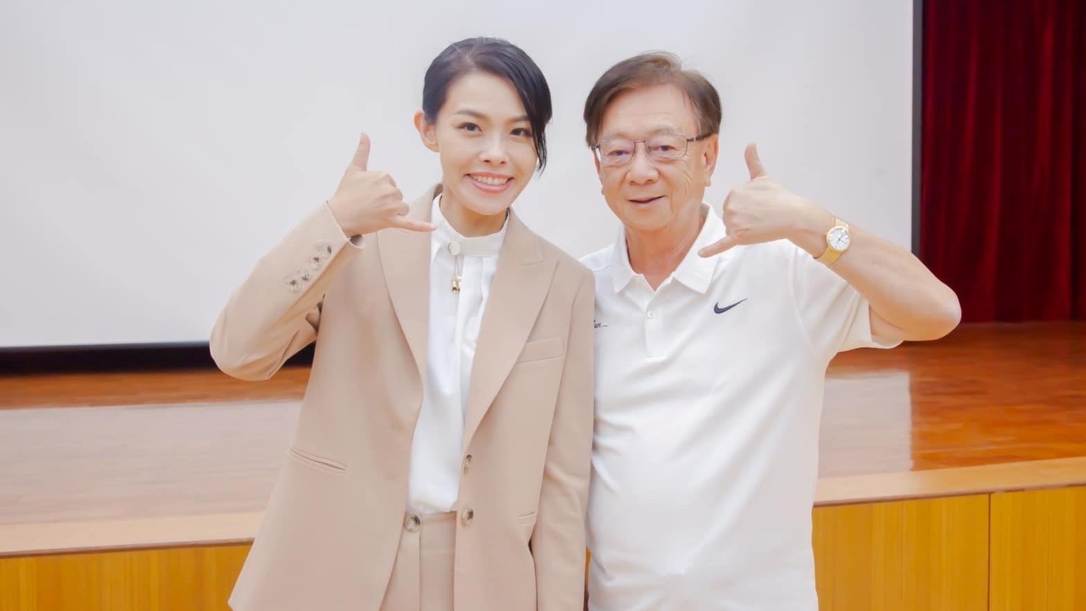 高虹安23日晚間與聯電榮譽副董事長宣明智在臉書直播。翻攝高虹安臉書