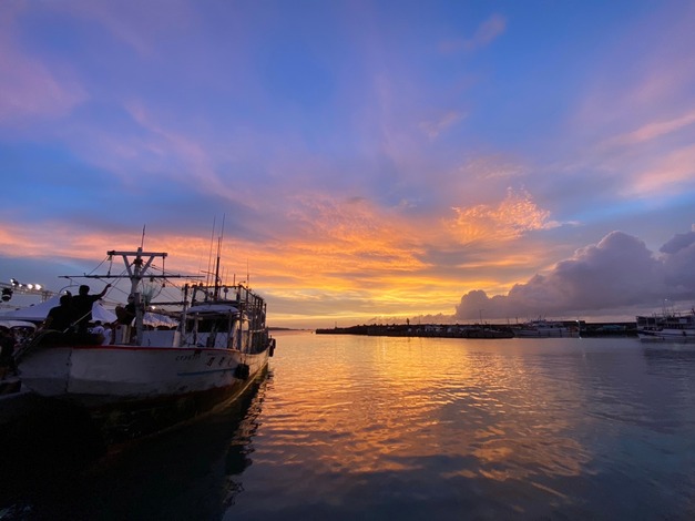 富基漁港美麗夕照.jpg