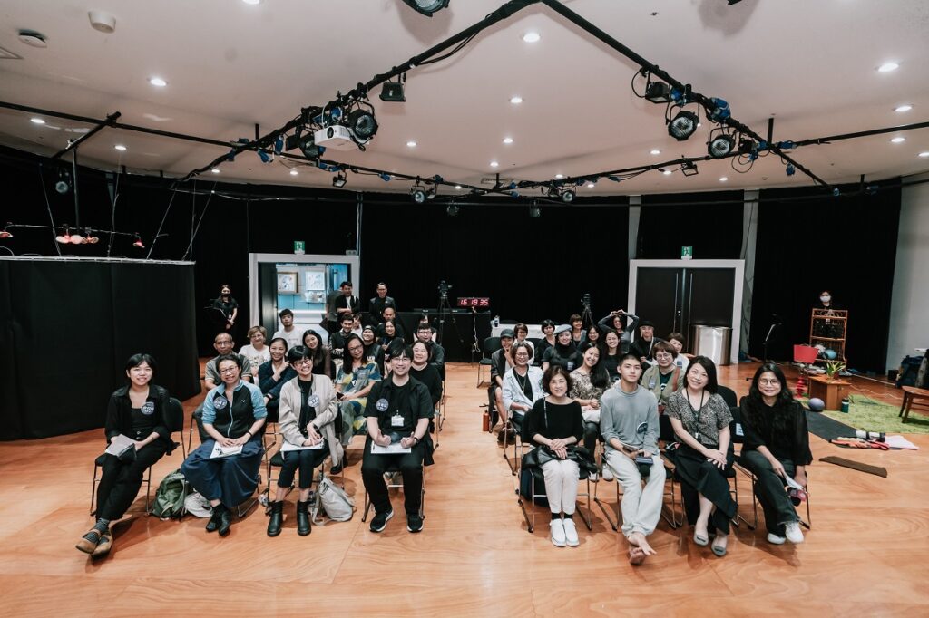 2022 LAB X 青年創作工作室—物件跨域_成果發表大合影。(圖/歌劇院提供)